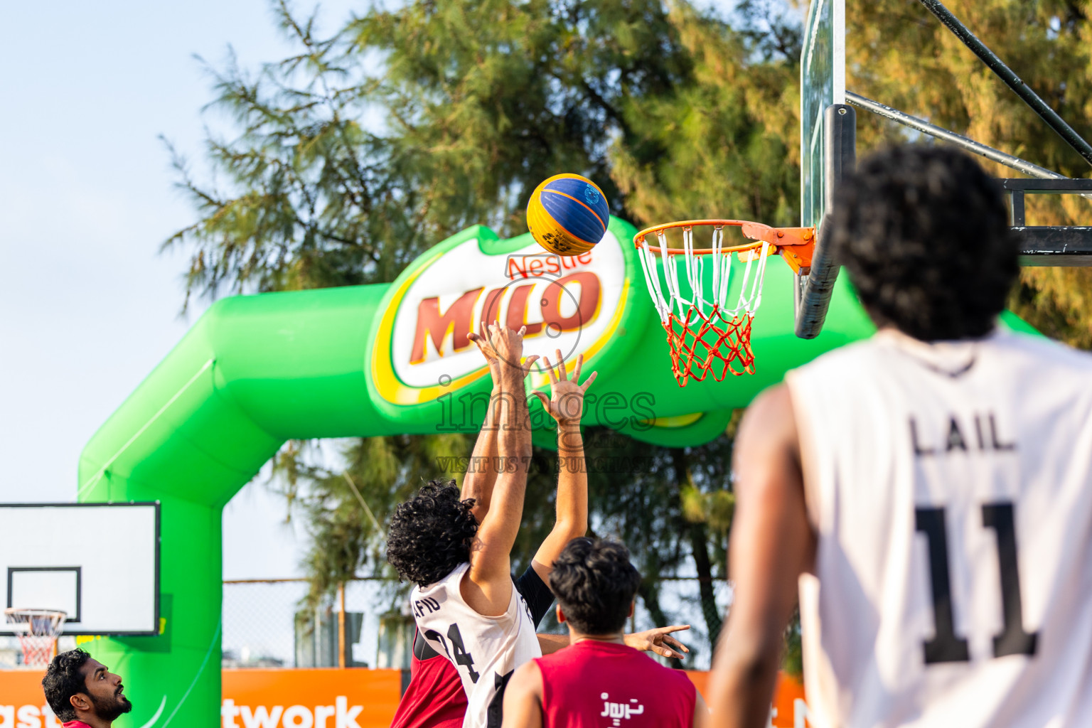 Day 5 of MILO Ramadan 3x3 Challenge 2024 was held in Ekuveni Outdoor Basketball Court at Male', Maldives on Saturday, 16th March 2024.
Photos: Mohamed Mahfooz Moosa / images.mv