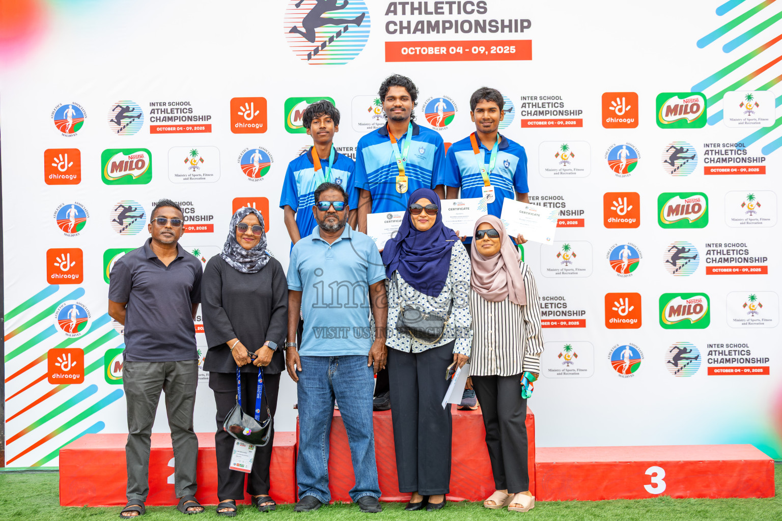 Day 6 of Inter-school Athletics Championship 2025 held in Ekuveni Synthetic Track, Male', Maldives on Sunday, 12th October 2025. Photos by: Ismail Thoriq / Images.mv