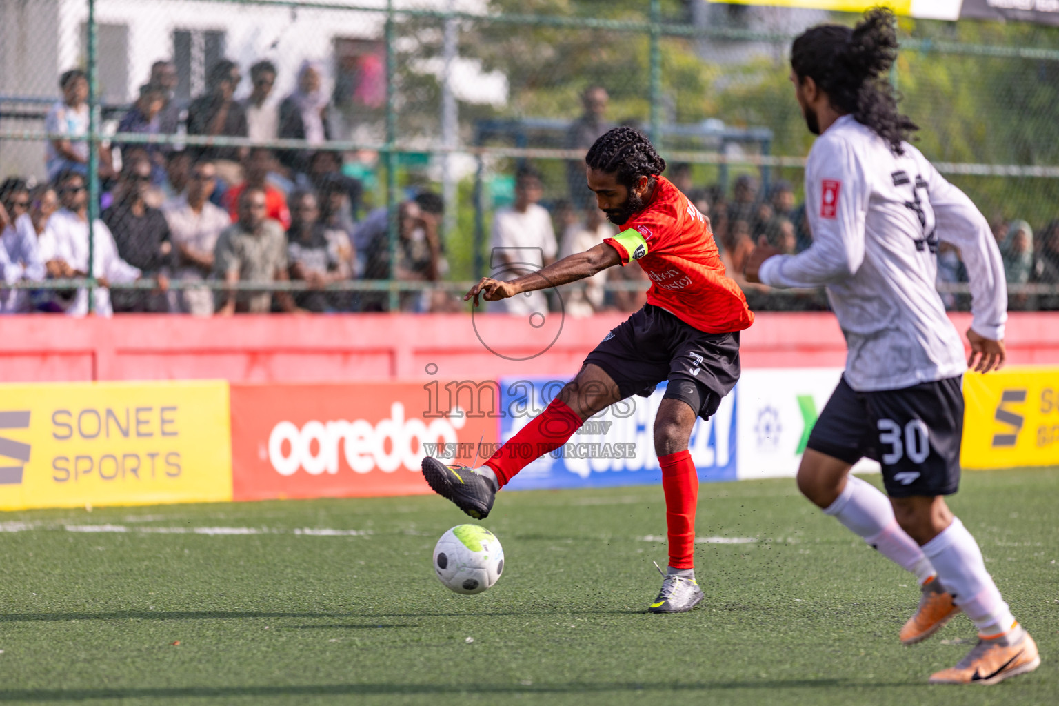 Sh. Kanditheemu  VS  Sh. Foakaidhoo in Day 12 of Golden Futsal Challenge 2024 was held on Friday, 26th January 2024, in Hulhumale', Maldives 
Photos: Hassan Simah / images.mv