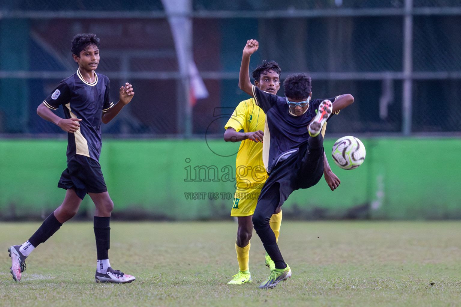 Eagles vs Maziya (U14) in Dhivehi Youth League 2024 - Day 2. Matches held at Henveiru Stadium on 22nd November 2024 , Friday. Photos: Shuu Abdul Sattar/ Images.mv