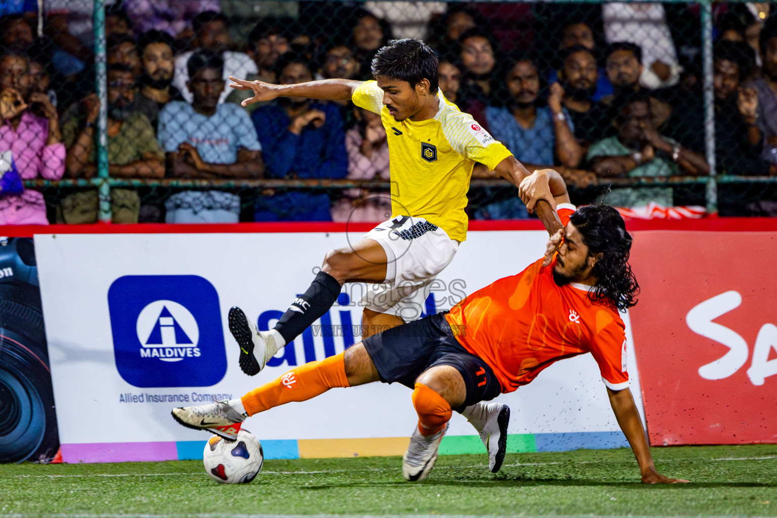 Dhiraagu vs RRC in Quarter Finals of Club Maldives Cup 2024 held in Rehendi Futsal Ground, Hulhumale', Maldives on Friday, 11th October 2024. Photos: Nausham Waheed / images.mv