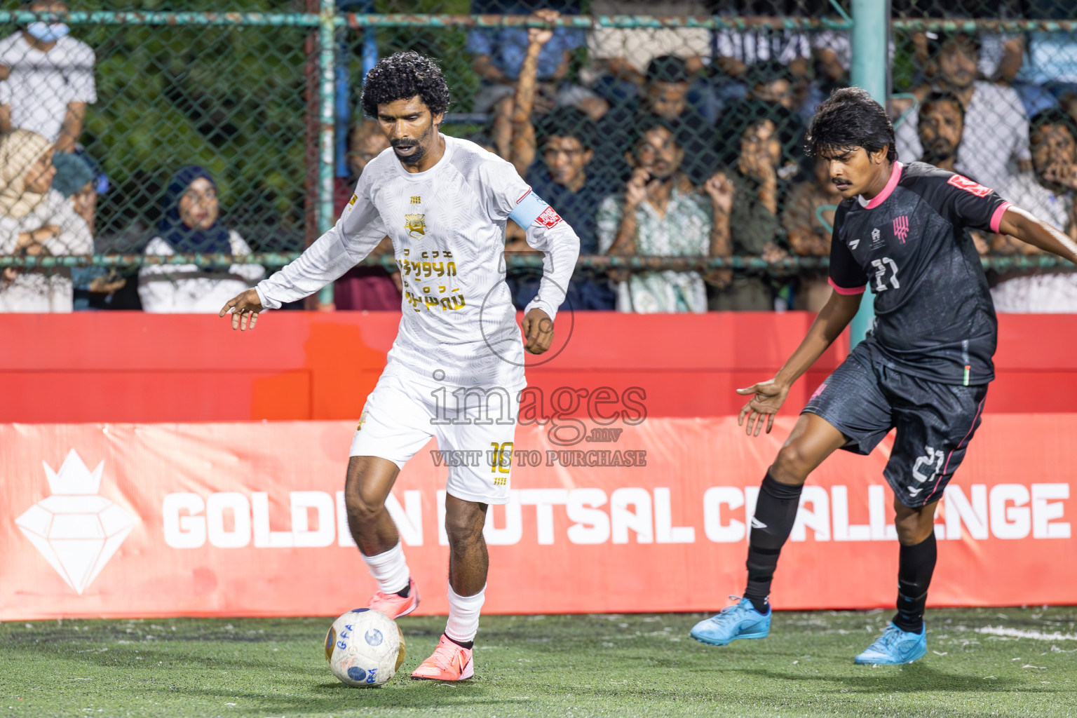 Lh Kurendhoo vs Lh Olhuvelifushi in Day 15 of Golden Futsal Challenge 2025 was held on Sunday, 19th January 2025, in Hulhumale', Maldives. Photos: Ismail Thoriq / images.mv