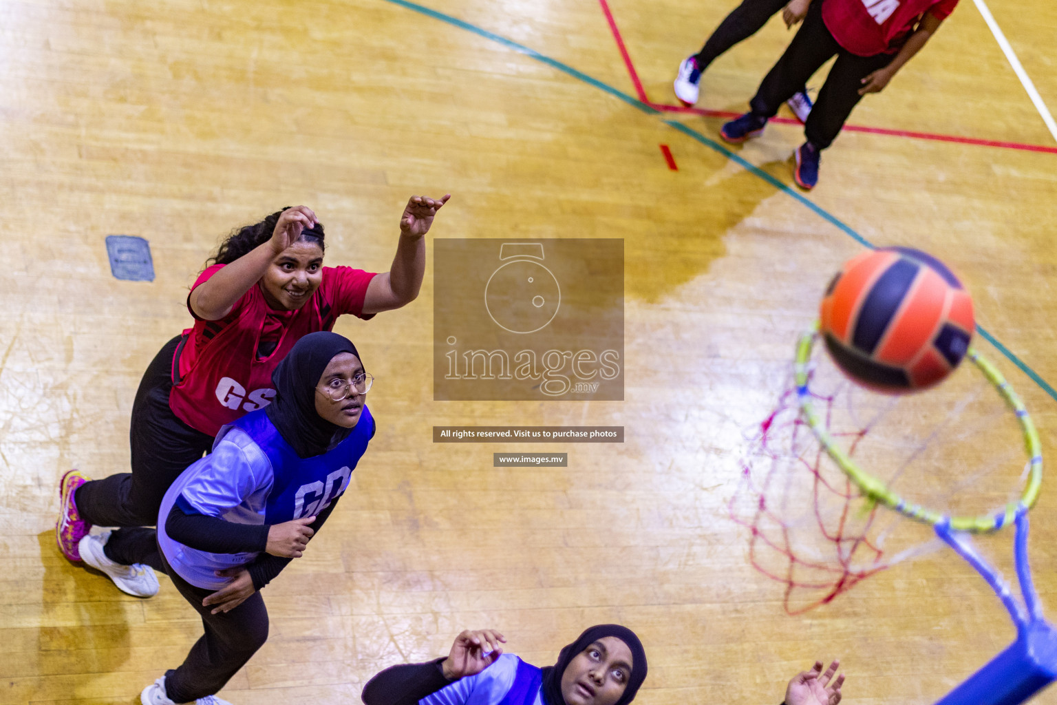 Lorenzo Sports Club vs Vyansa in the Milo National Netball Tournament 2022 on 18 July 2022, held in Social Center, Male', Maldives. Photographer: Shuu, Hassan Simah / Images.mv