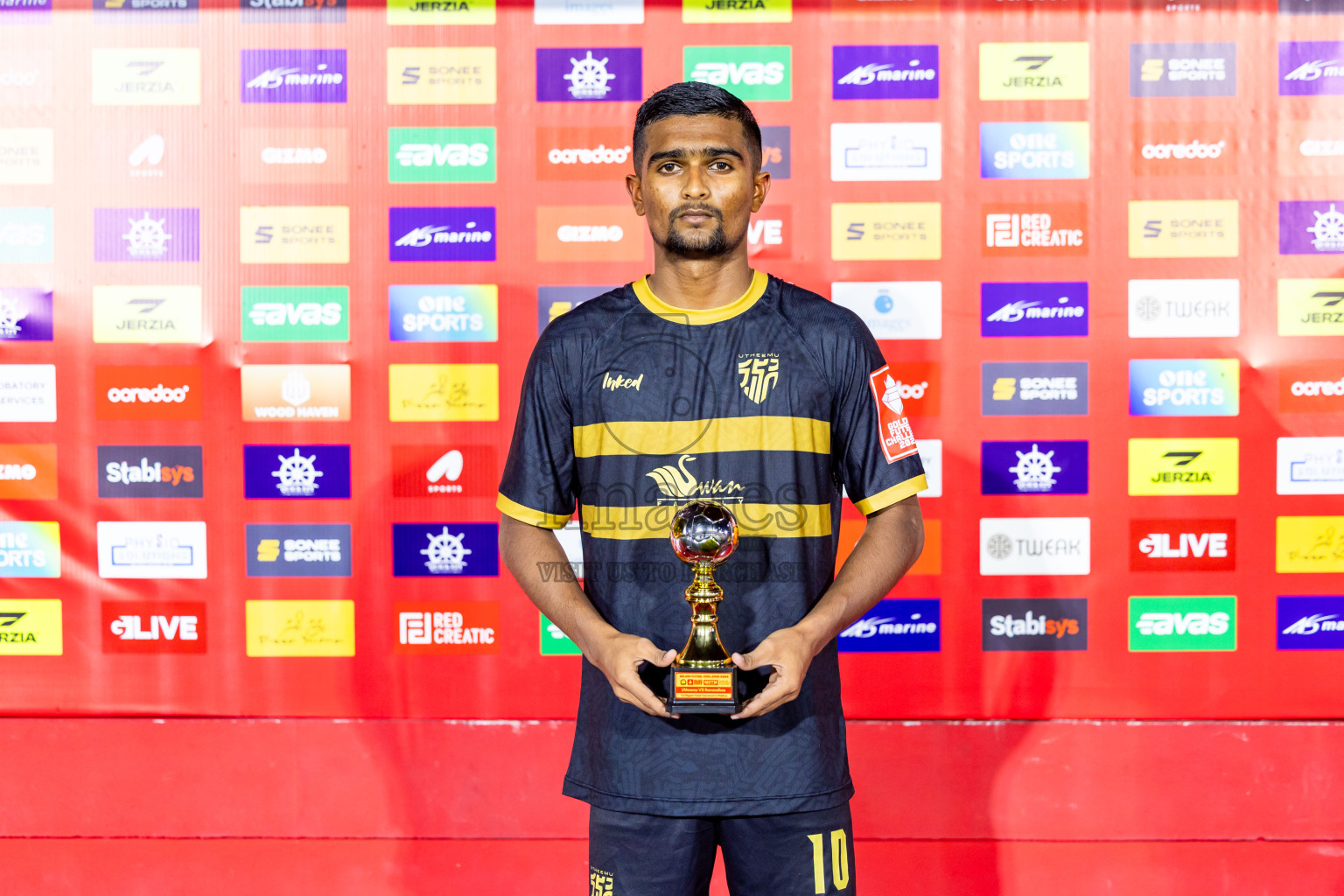 HA Utheem VS HA Ihavandhoo in Day 9 of Golden Futsal Challenge 2025 was held on Monday, 13th January 2025, in Hulhumale', Maldives Photos: Nausham Waheed , Ismail Thoriq / images.mv