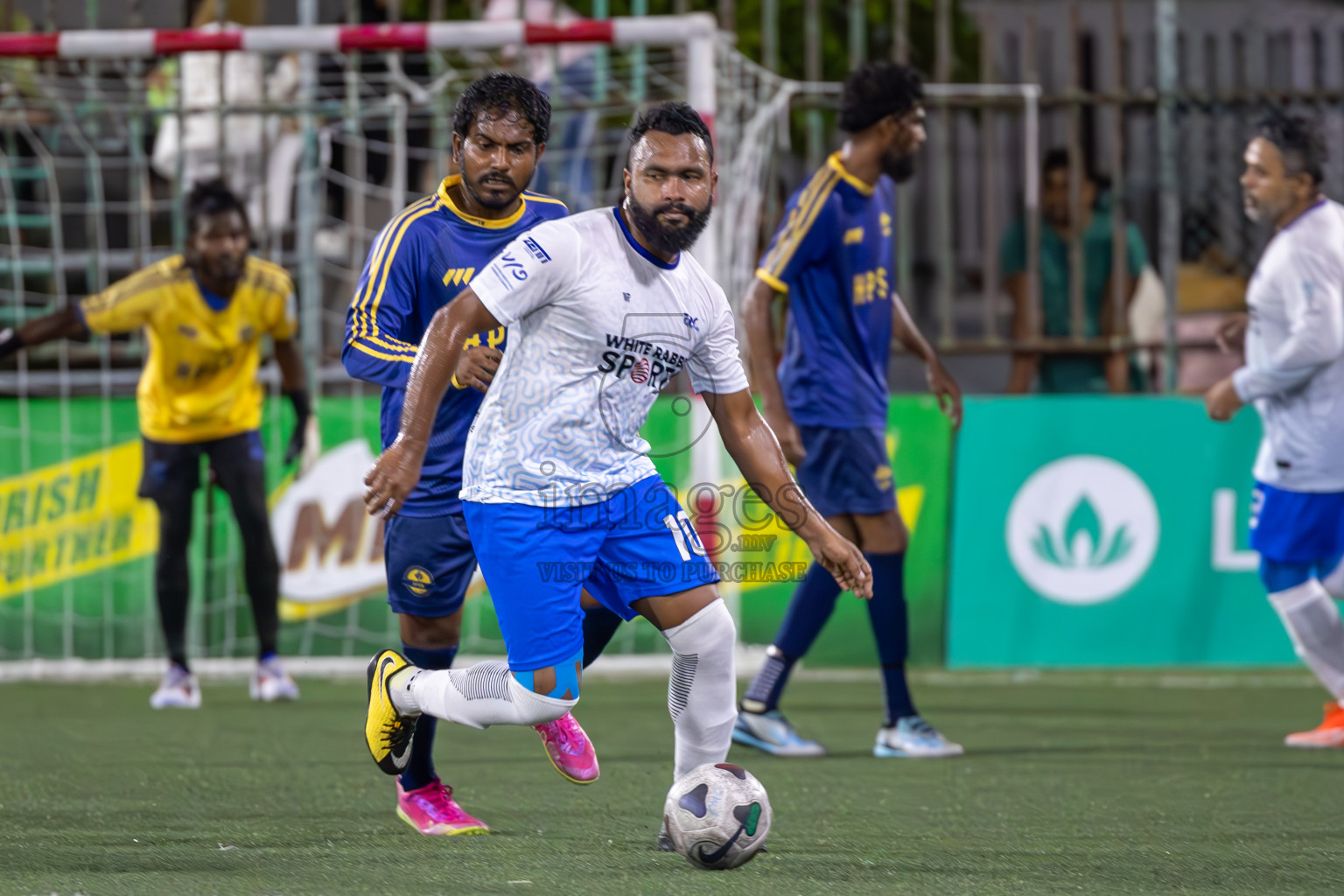 HPSN vs Fisheries RC in Club Maldives Classic 2024 held in Rehendi Futsal Ground, Hulhumale', Maldives on Tuesday, 10th September 2024.
Photos: Ismail Thoriq / images.mv