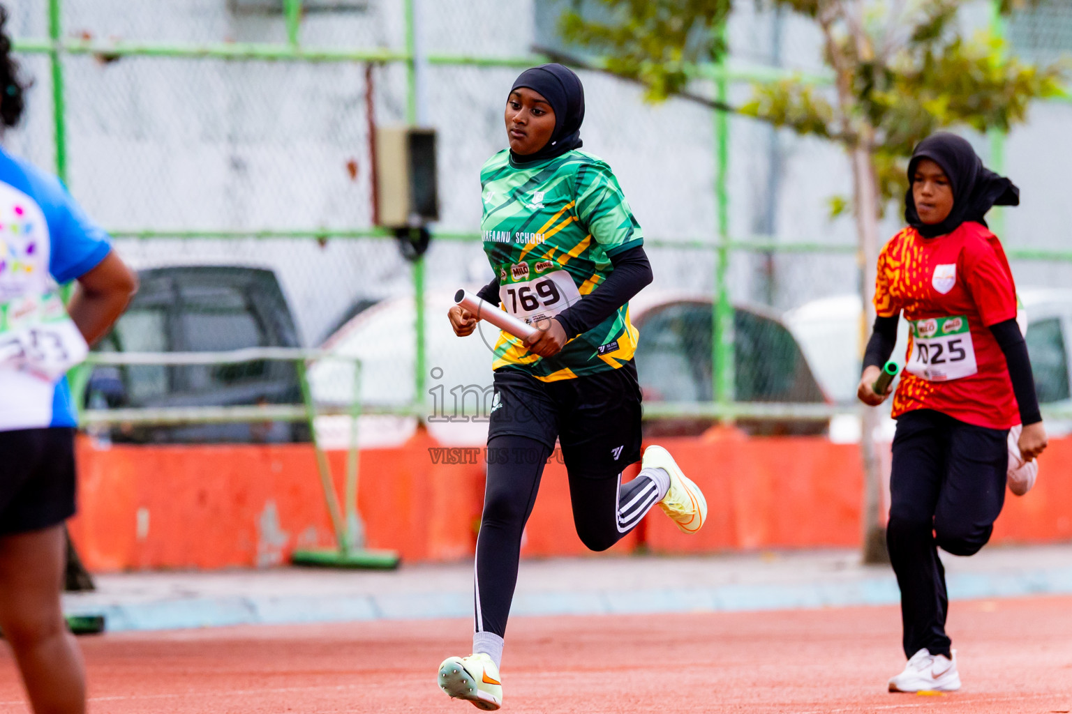 Day 6 of Inter-school Athletics Championship 2025 held in Ekuveni Synthetic Track, Male', Maldives on Sunday, 12th October 2025. Photos by: Nausham Waheed / Images.mv