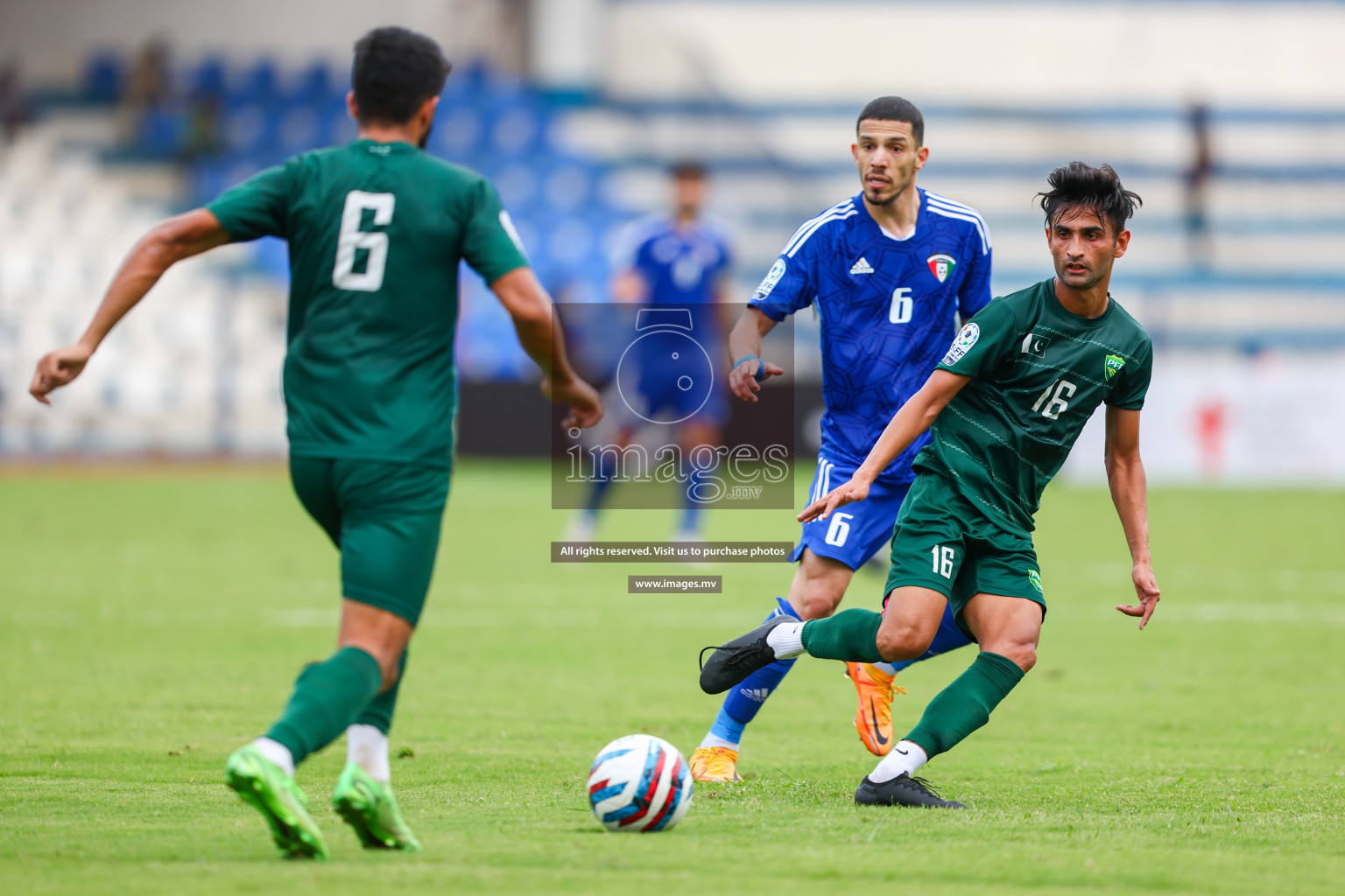 Pakistan vs Kuwait in SAFF Championship 2023 held in Sree Kanteerava Stadium, Bengaluru, India, on Saturday, 24th June 2023. Photos: Nausham Waheed, Hassan Simah / images.mv