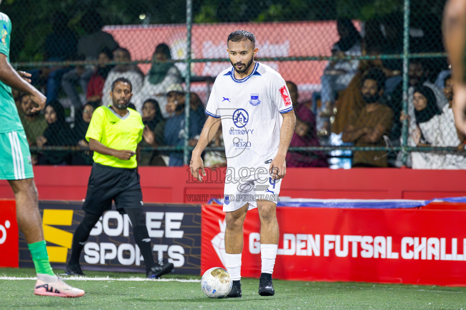 GA Dhaandhoo vs GA Gemanafushi in Day 14 of Golden Futsal Challenge 2025 was held on Saturday, 18th January 2025, in Hulhumale', Maldives. Photos: Ismail Thoriq / images.mv