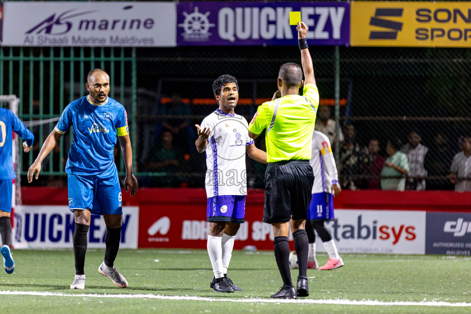 N Holhudhoo vs N Velidhoo in Day 12 of Golden Futsal Challenge 2025 was held on Thursday, 16th January 2025, in Hulhumale', Maldives.
Photos: Hassan Simah / images.mv