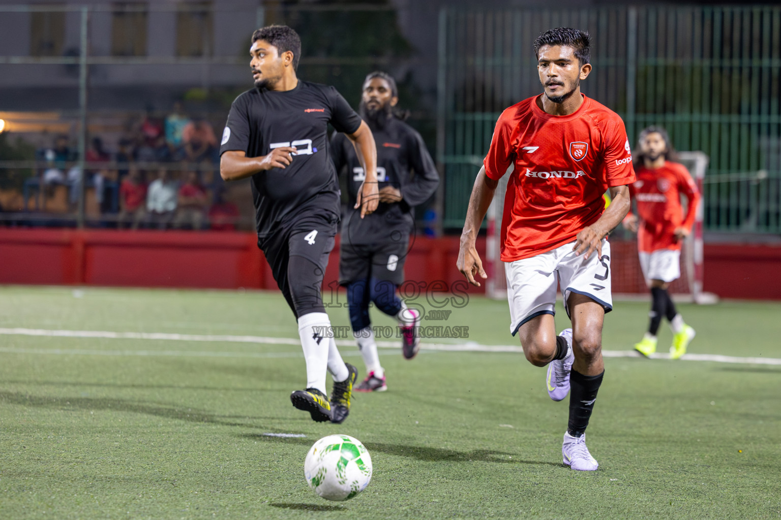 Sheesha vs Roseware in Day 1 of Office League 2025 was held on Wednesday, 16th April 2025 in Hulhumale', Maldives.
Photos: Ismail Thoriq / images.mv
