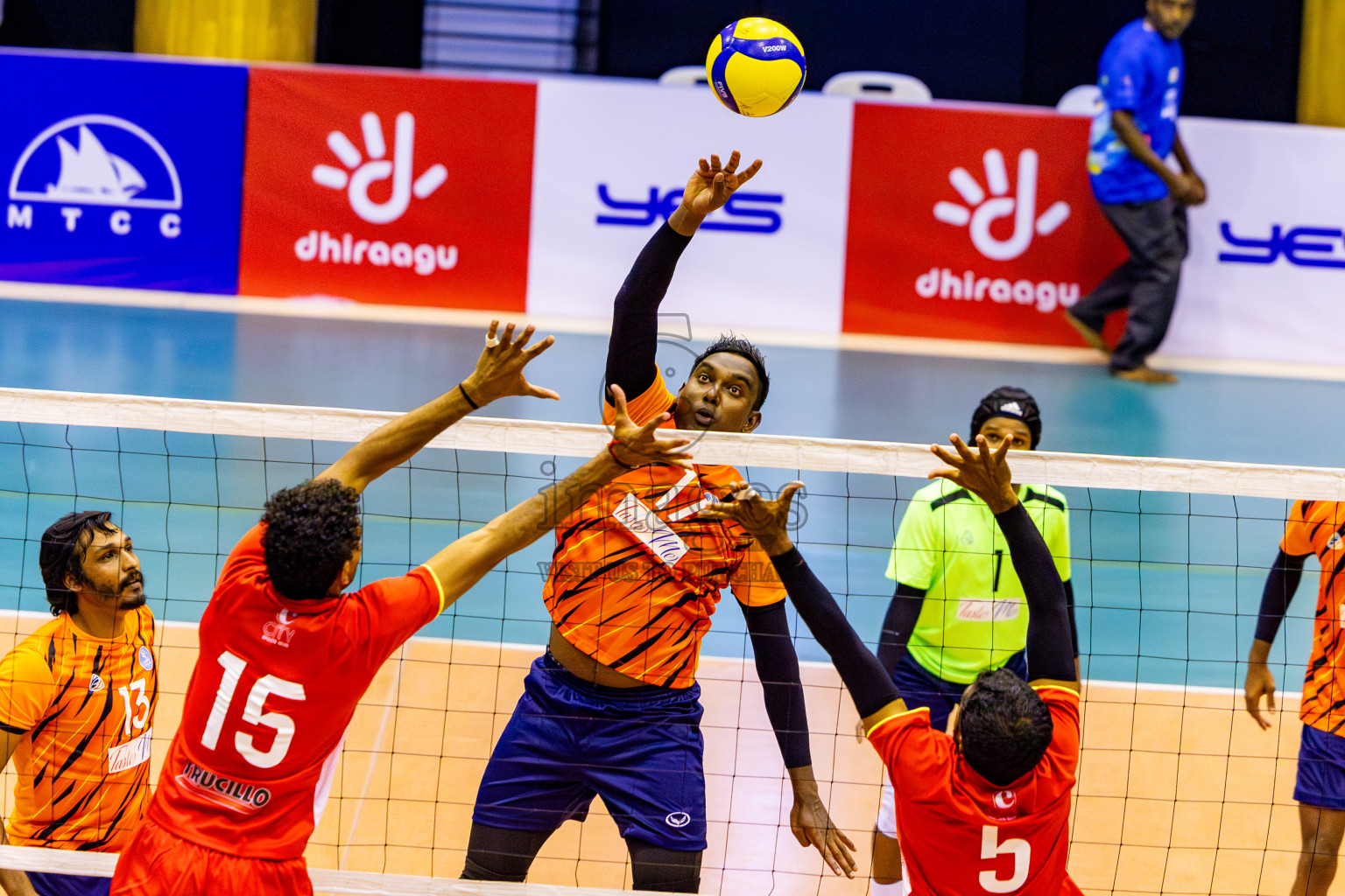 Day 1 of MILO VAM Cup 2024 Men's Division was held in Social Center Indoor Hall on Monday, 28th October 2024. Photos: Nausham Waheed / images.mv