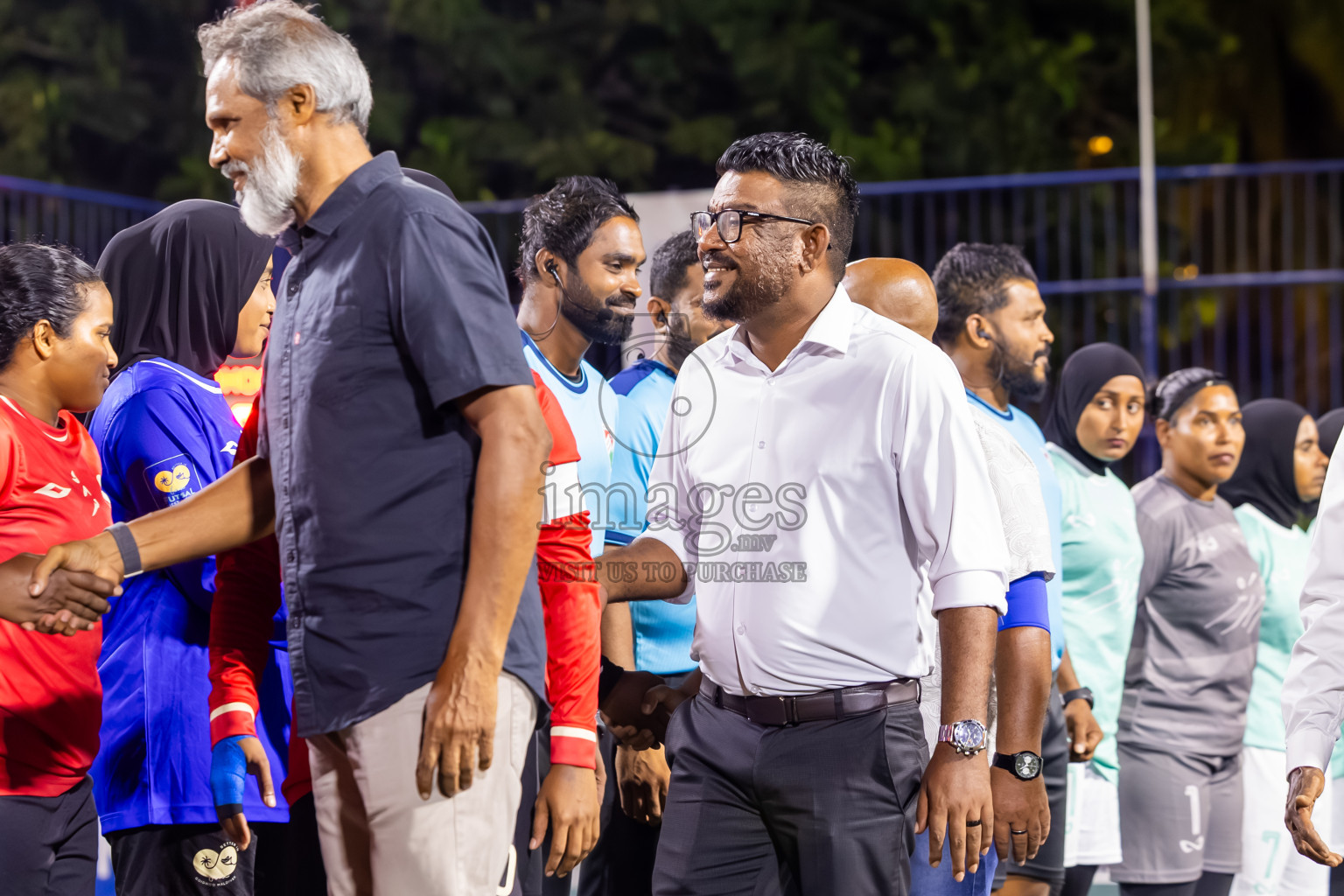 Goidhoo vs Dhonfan in the finals of Better in Baa Futsal Fiesta 2025 woman's division held in B. Eydhafushi, Maldives on Monday, 17th November 2025. Photos: Nausham Waheed / images.mv