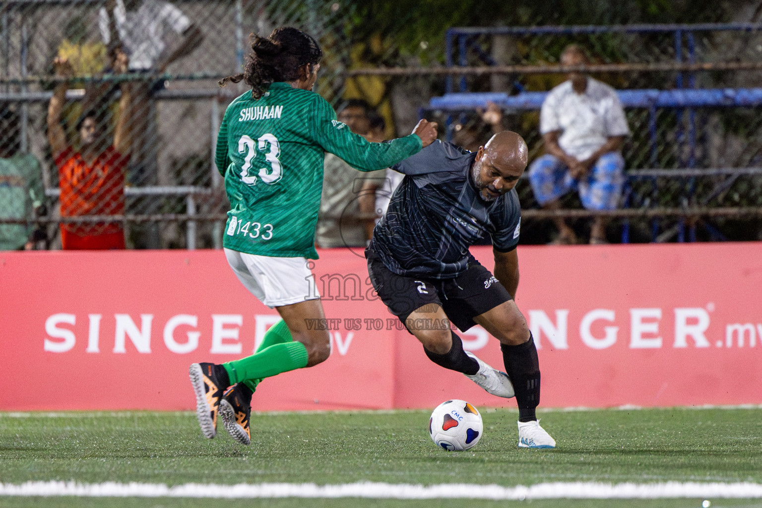 KHAARIJEE VS TEAM BADHAHI in Club Maldives Classic 2024 held in Rehendi Futsal Ground, Hulhumale', Maldives on Tuesday, 3rd September 2024. 
Photos: Nausham Waheed / images.mv