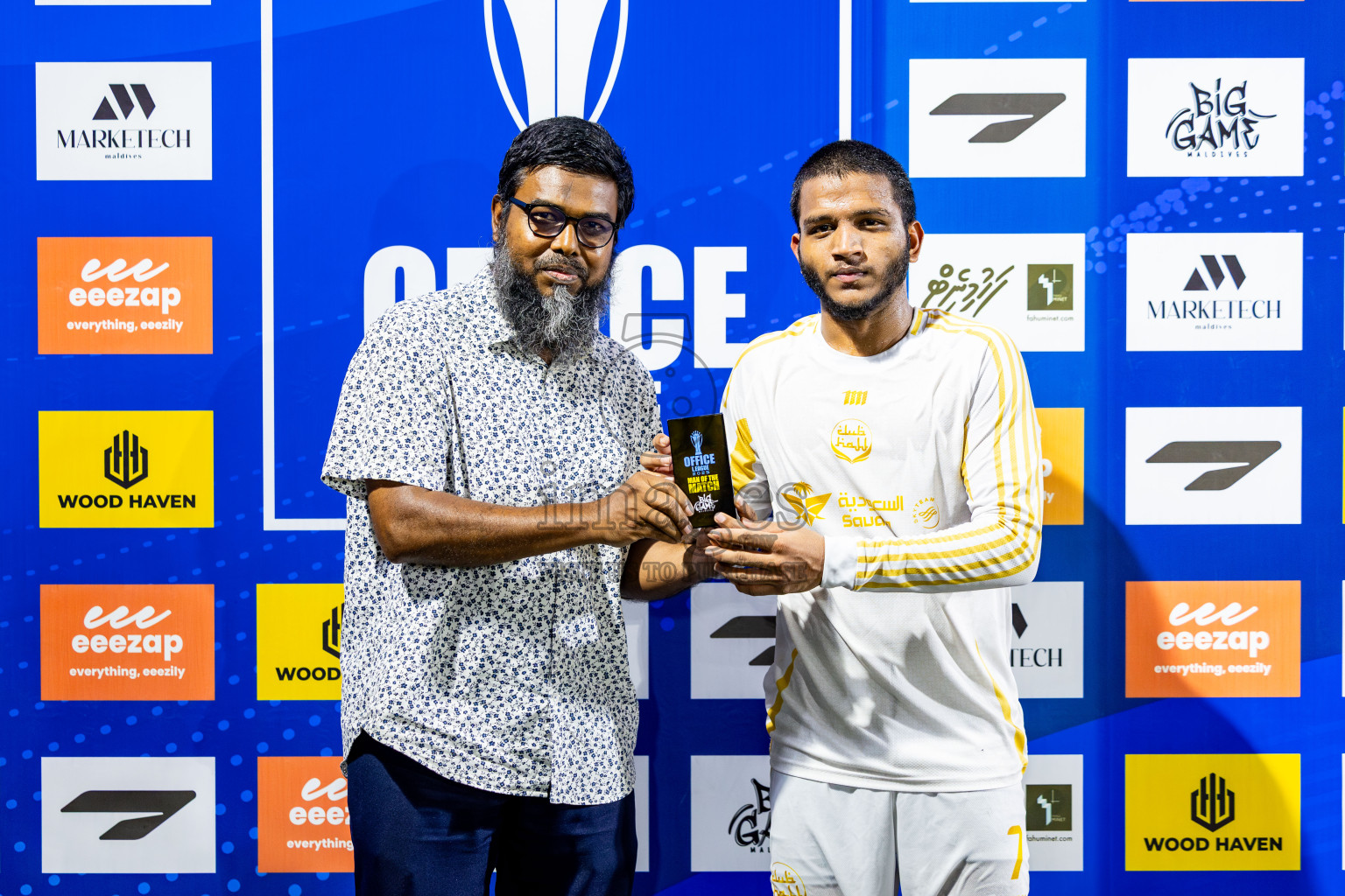 Hajj Club vs Club Apollo in Day 10 of Office League 2025 was held on Friday, 25th April 2025 in Hulhumale', Maldives. Photos: Nausham Waheed / images.mv