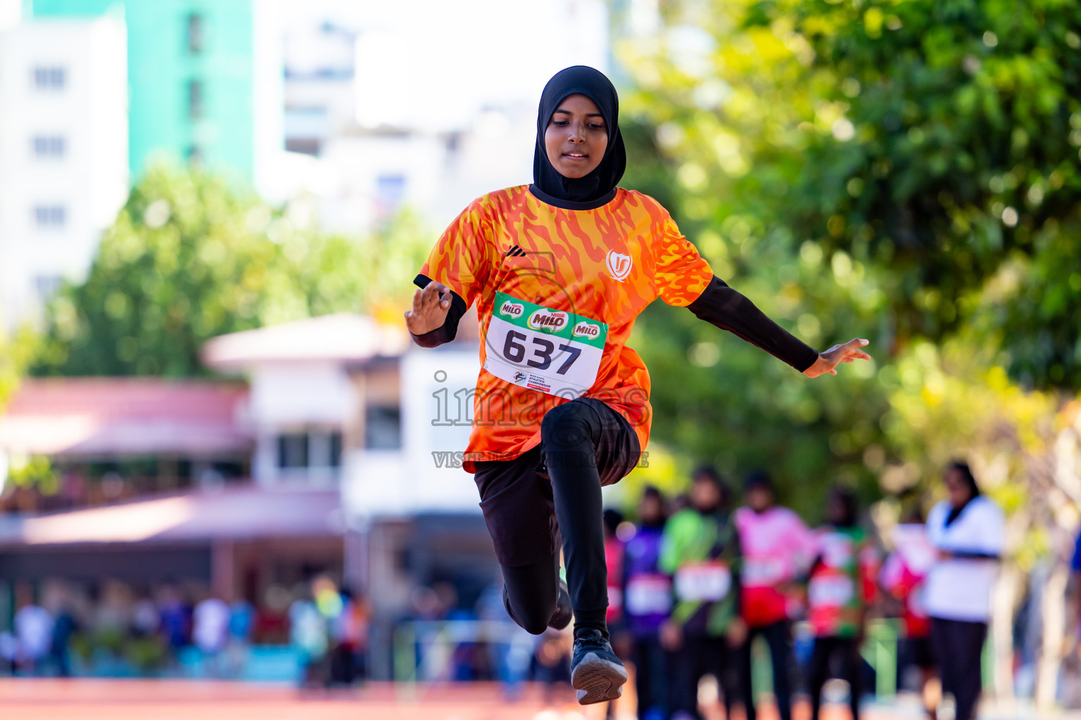 Day 1 of Inter-school Athletics Championship 2025 held in Ekuveni Synthetic Track, Male', Maldives on Monday, 06th October 2025. Photos by: Nausham Waheed / Images.mv