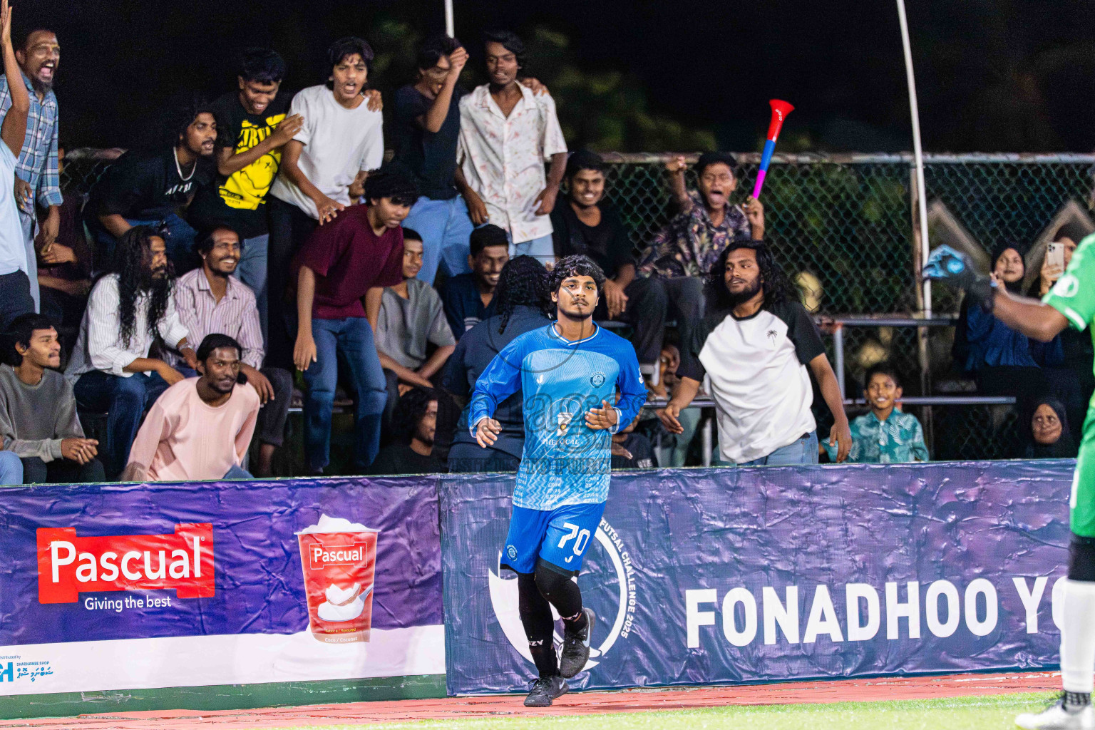 Goalhians VS Foemathi in Day 4 - Fonadhoo Youth Futsal Challenge 2025 held in Fonadhoo Futsal Stadium, L. Fonadhoo, Maldives on Wednesday, 29th October 2025 Photos: Arif Rasheed / images.mv