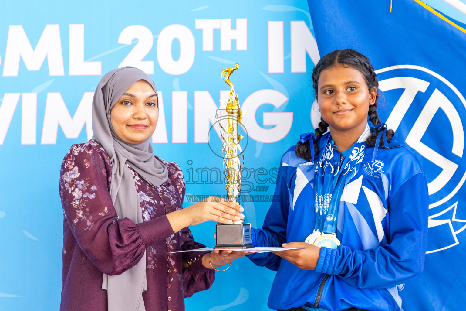 Closing ceremony of BML 20th Inter-School Swimming Competition was held in Hulhumale' Swimming Complex on Saturday, 19th October 2024. 
Photos: Ismail Thoriq