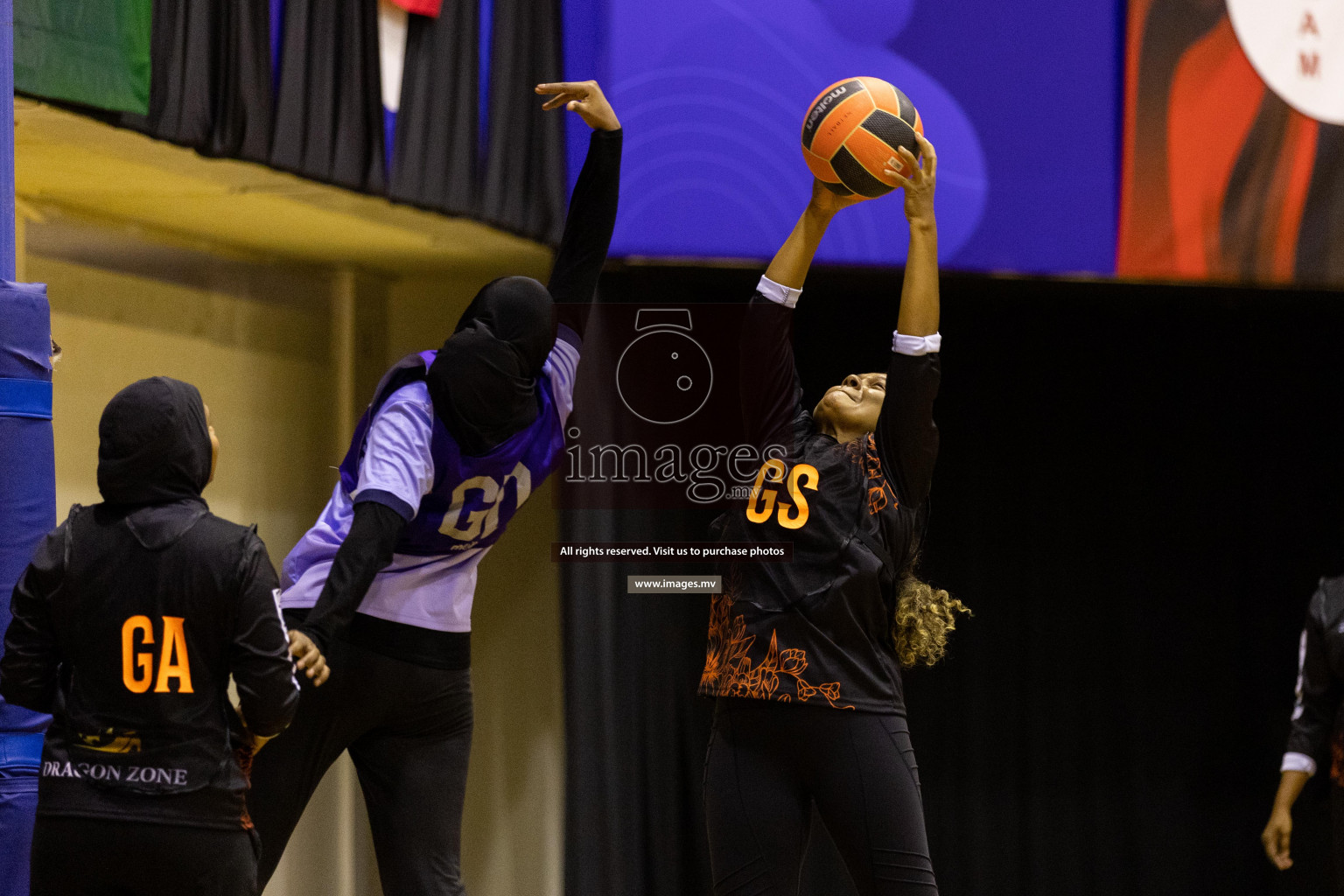 Club Matrix vs VYANSA in the Milo National Netball Tournament 2022 on 20 July 2022, held in Social Center, Male', Maldives. Photographer: Shuu / Images.mv