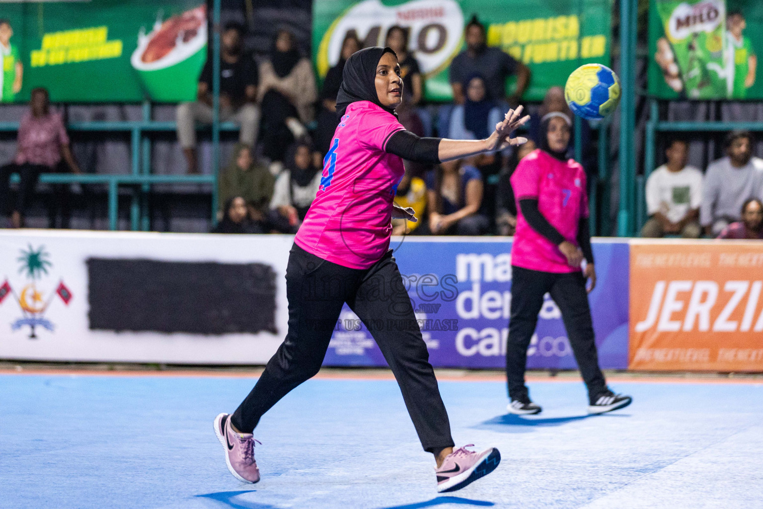 Day 18 of 10th National Handball Tournament 2023, held in Handball ground, Male', Maldives on Sunday, 17th December 2023 Photos: Nausham Waheed/ Images.mv