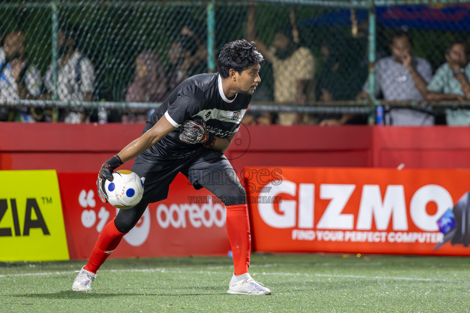 HDh Nellaidhoo vs HDh Kumundhoo in Day 1 of Golden Futsal Challenge 2025 on Sunday, 5th January 2025, in Hulhumale', Maldives
Photos: Ismail Thoriq / images.mv