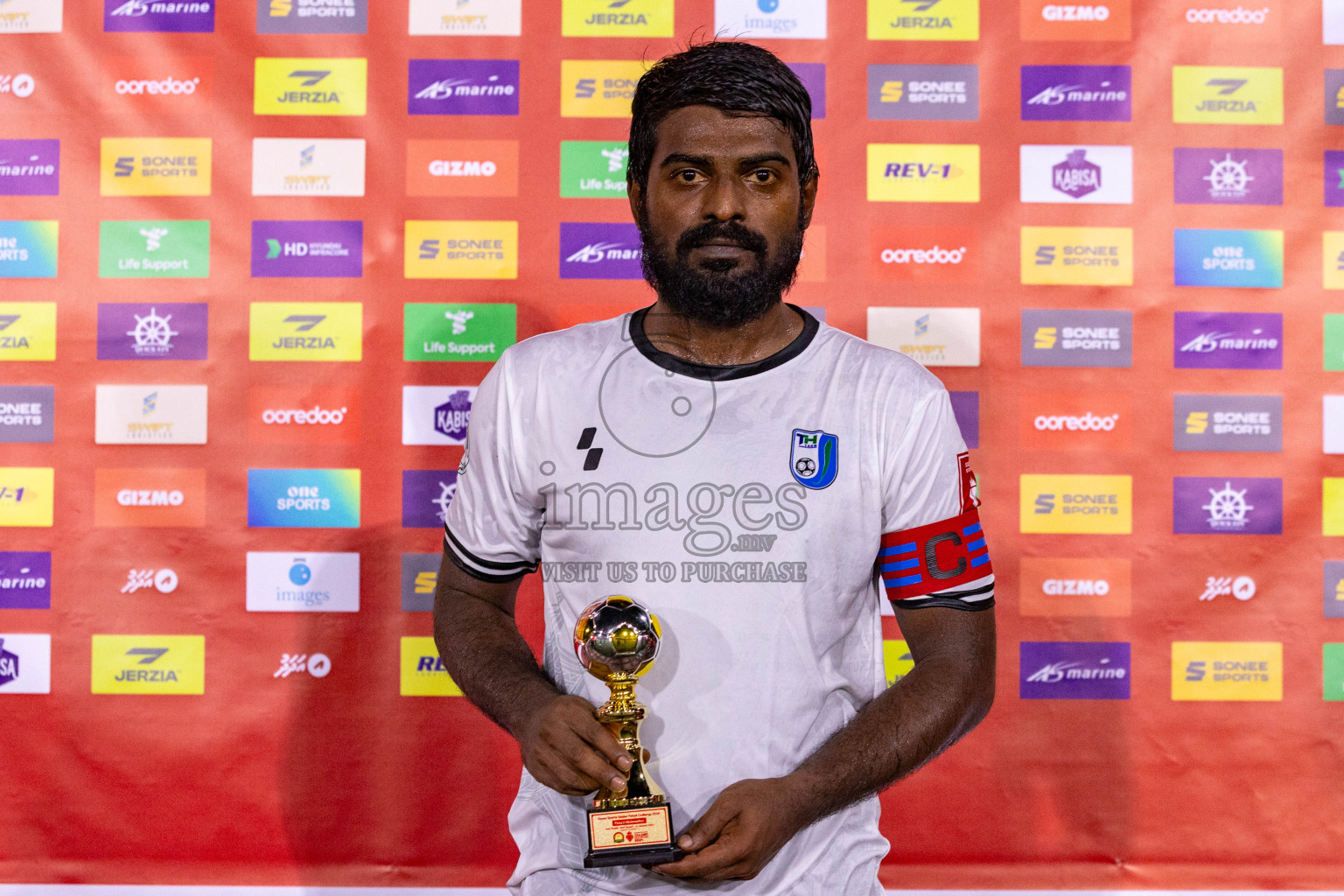 HDh Finey vs HDh Hanimaadhoo in Golden Futsal Challenge 2024 was held on Tuesday, 16th January 2024, in Hulhumale', Maldives
Photos: Ismail Thoriq / images.mv