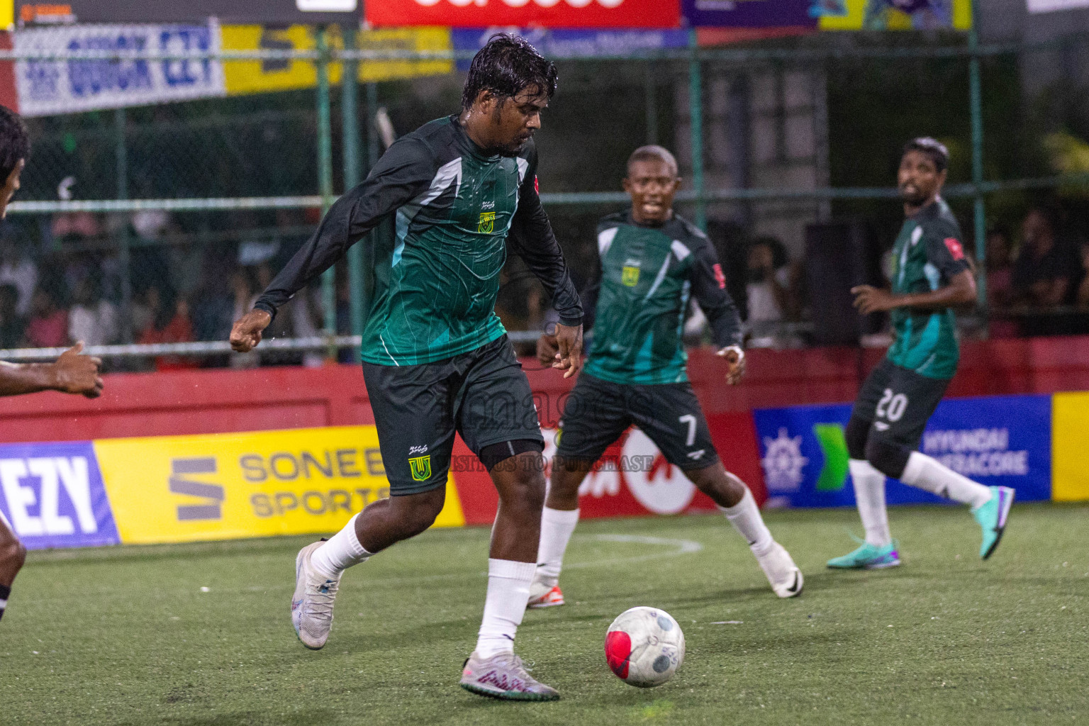 HDh Hanimaadhoo vs HDh Vaikaradhoo in Day 6 of Golden Futsal Challenge 2024 was held on Saturday, 20th January 2024, in Hulhumale', Maldives
Photos: Ismail Thoriq / images.mv