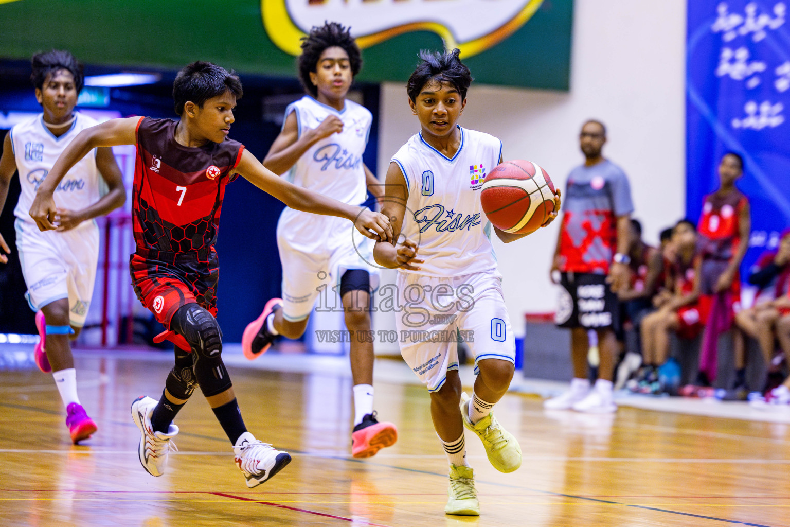 Iskandhar School vs Finland International School in Under 13 Boys Final of Junior Basketball Championship 2024 was held in Social Center, Male', Maldives on Sunday, 15th December 2024. Photos: Nausham Waheed / images.mv