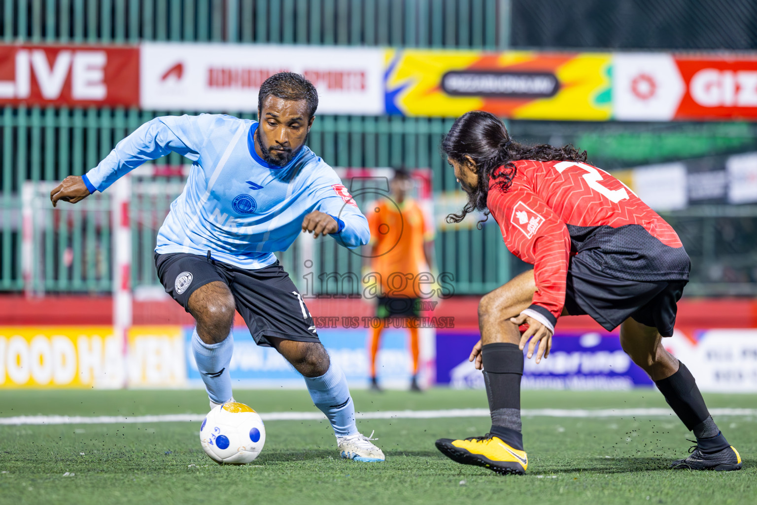 HDh Neykurendhoo vs HDh Kumundhoo in Haa Dhaalu Atoll Semi Final on Day 23 of Golden Futsal Challenge 2025 was held on Monday , 27th January 2025, in Hulhumale', Maldives.
Photos: Ismail Thoriq / images.mv