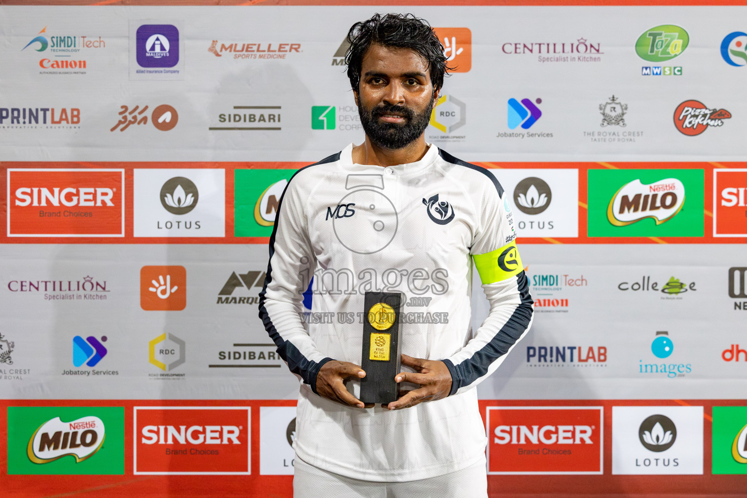 DHAAKHILY CLUB vs HULHUMALE HOSPITAL in Club Maldives Classic 2024 held in Rehendi Futsal Ground, Hulhumale', Maldives on Thursday, 5th September 2024. 
Photos: Hassan Simah / images.mv