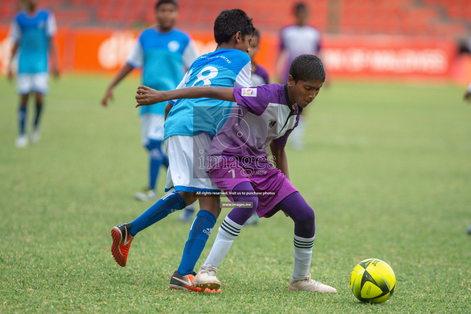 Hiriya School vs LH.EDU.CENTRE in MAMEN Inter School Football Tournament 2019 (U13) in Male, Maldives on 19th April 2019 Photos: Hassan Simah/images.mv