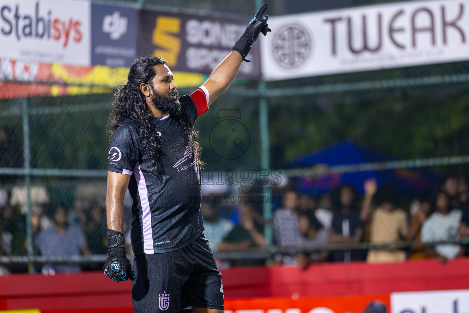 L Maavah VS L Gan in Day 8 of Golden Futsal Challenge 2025 was held on Sunday, 12th January 2025, in Hulhumale', Maldives
Photos: Ismail Thoriq / images.mv