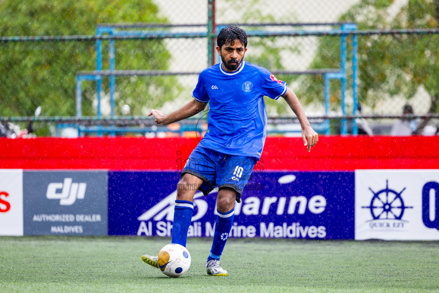 R Meedhoo VS R Inguraidhoo in Day 6 of Golden Futsal Challenge 2025 on Friday, 6th January 2025, in Hulhumale', Maldives Photos: Nausham Waheed / images.mv