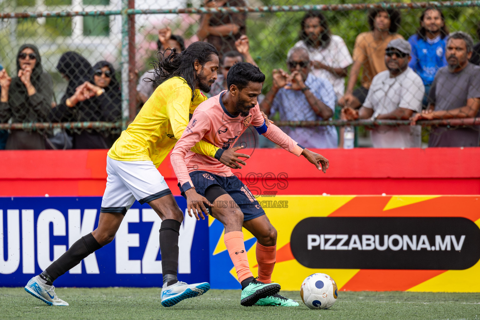 GDh Vaadhoo vs GDh Gadhdhoo in Day 12 of Golden Futsal Challenge 2025 was held on Thursday, 16th January 2025, in Hulhumale', Maldives Photos: Ismail Thoriq / images.mv
