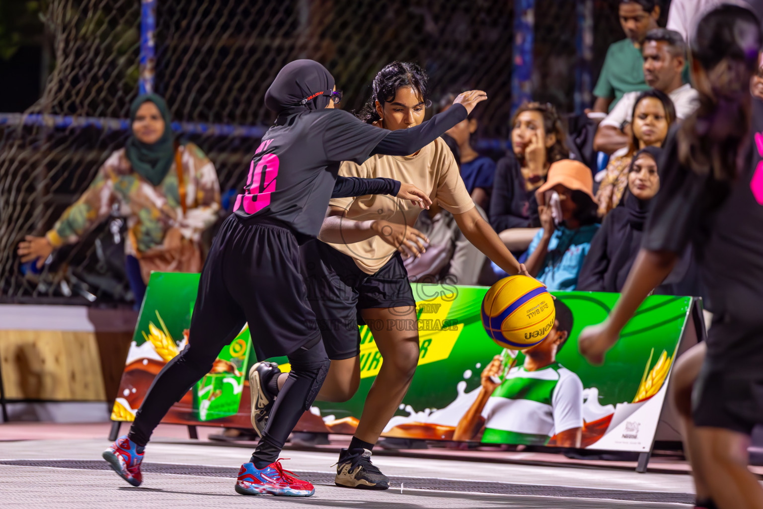 Final Day of MILO Ramadan 3x3 Challenge 2024 was held in Ekuveni Outdoor Basketball Court at Male', Maldives on Tuesday, 19th March 2024.
Photos: Ismail Thoriq / images.mv