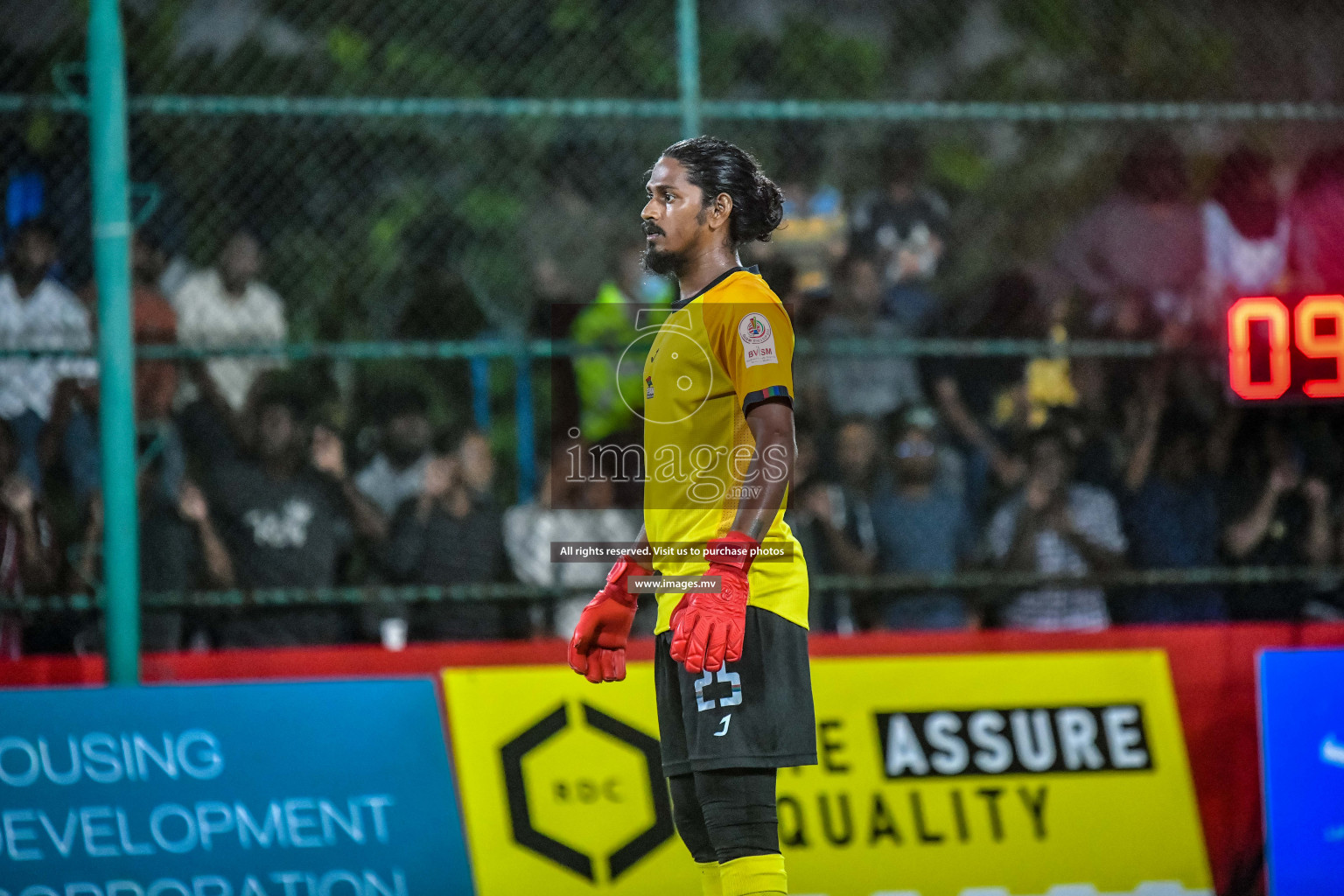 Team Fenaka vs Team Civil Court in Club Maldives Cup 2022 was held in Hulhumale', Maldives on Friday, 14th October 2022. Photos: Nausham Waheed / images.mv