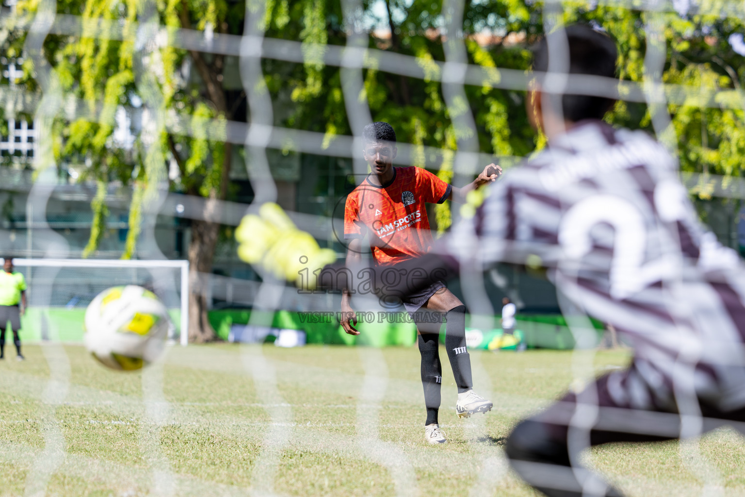 Day 3 of MILO Academy Championship 2024 (U-14) was held in Henveyru Stadium, Male', Maldives on Saturday, 2nd November 2024.
Photos: Hassan Simah / Images.mv