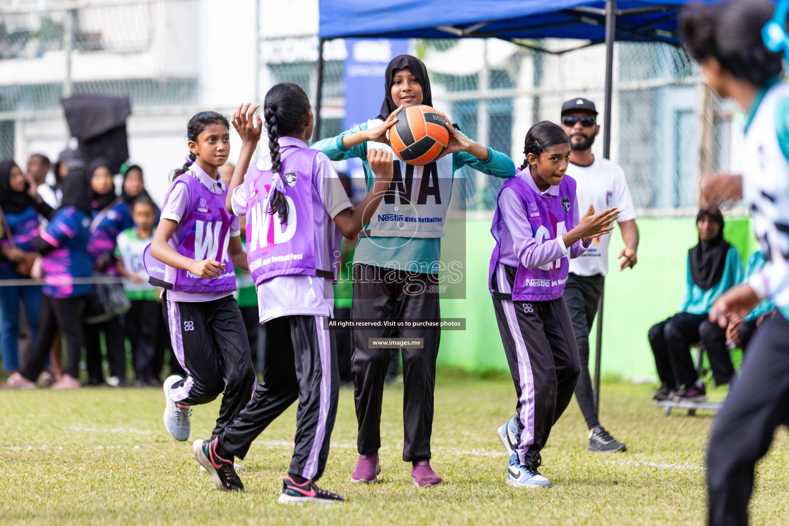 Day 2 of Nestle' Kids Netball Fiesta 2023 held in Henveyru Stadium, Male', Maldives on Thursday, 1st December 2023. Photos by Nausham Waheed / Images.mv