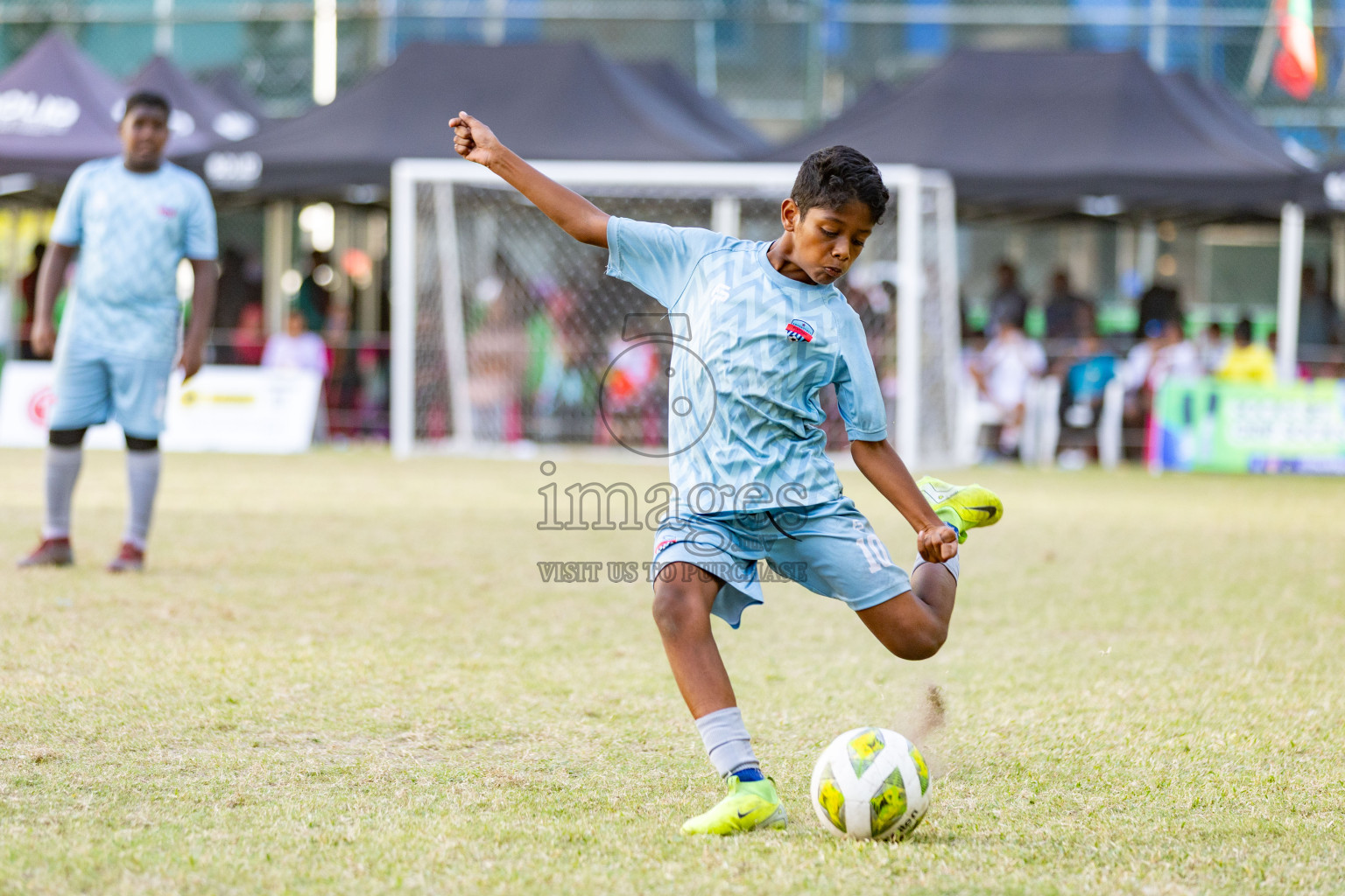 Day 2 of Kids7s Weekend 2025 was held on Friday, 23rd August 2025 in  Henveyru Stadium, Male', Maldives. 
Photos: Hassan Simah / images.mv
