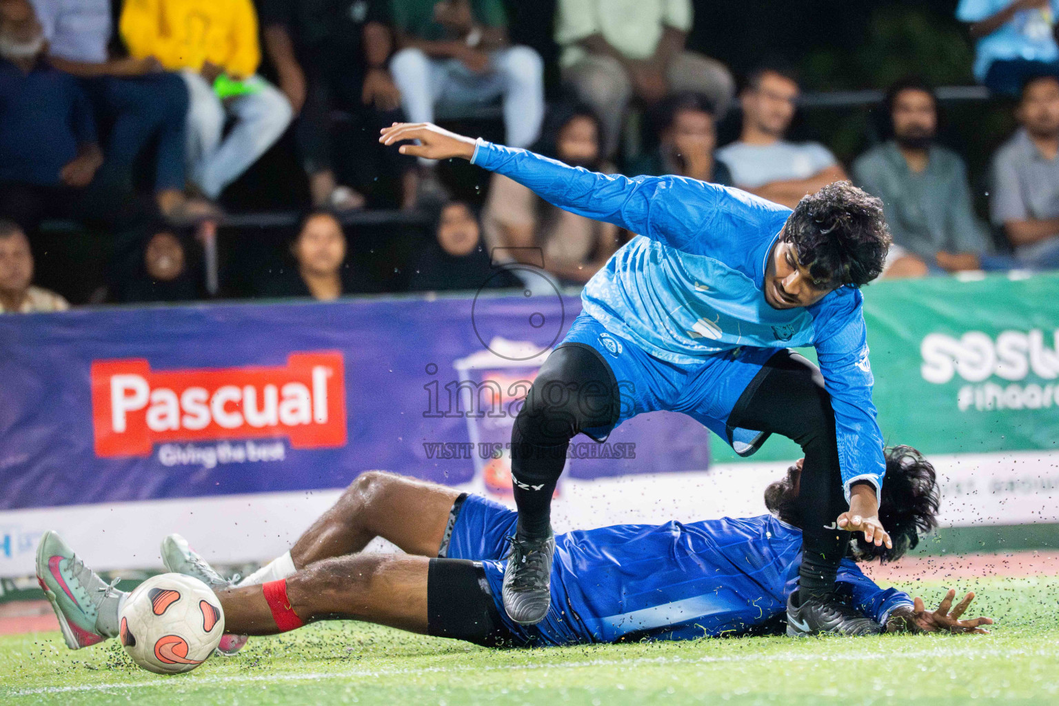 Foemathi VS Laamu Blues in Day 3 - Fonadhoo Youth Futsal Challenge 2025 held in Fonadhoo Futsal Stadium, L. Fonadhoo, Maldives on Tuesdat, 28th October 2025 Photos: Arif Rasheed / images.mv
