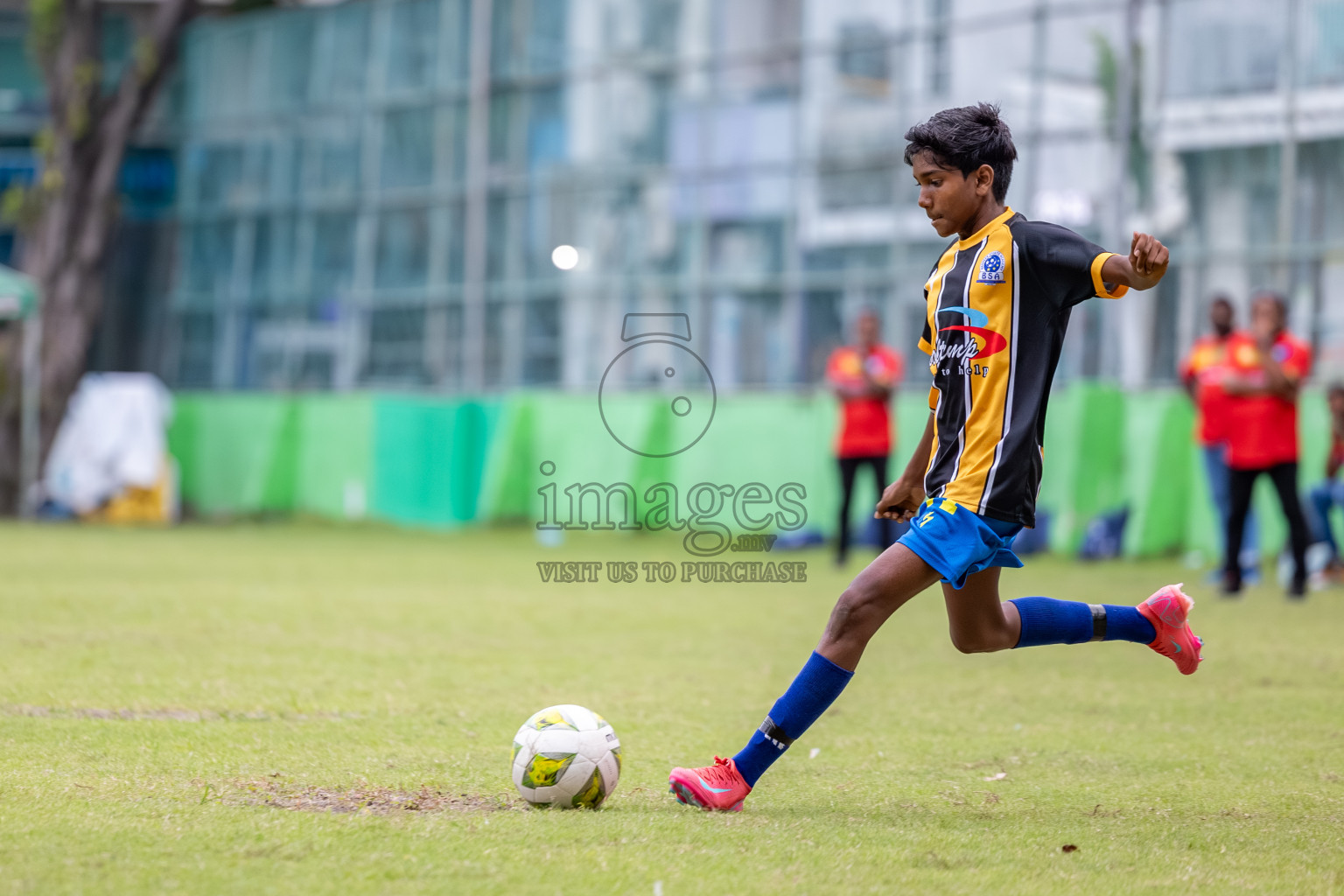 Day 2 of MILO Academy Championship 2025 (U14) was held on Friday, 31st October 2025 at Henveiru Football Grounds, Male', Maldives . 
Photos: Hassan Simah / images.mv