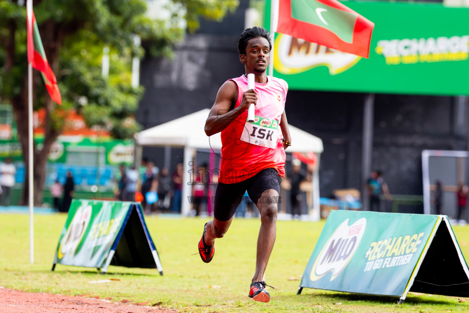 Day 6 of Inter-school Athletics Championship 2025 held in Ekuveni Synthetic Track, Male', Maldives on Sunday, 12th October 2025. Photos by: Nausham Waheed / Images.mv