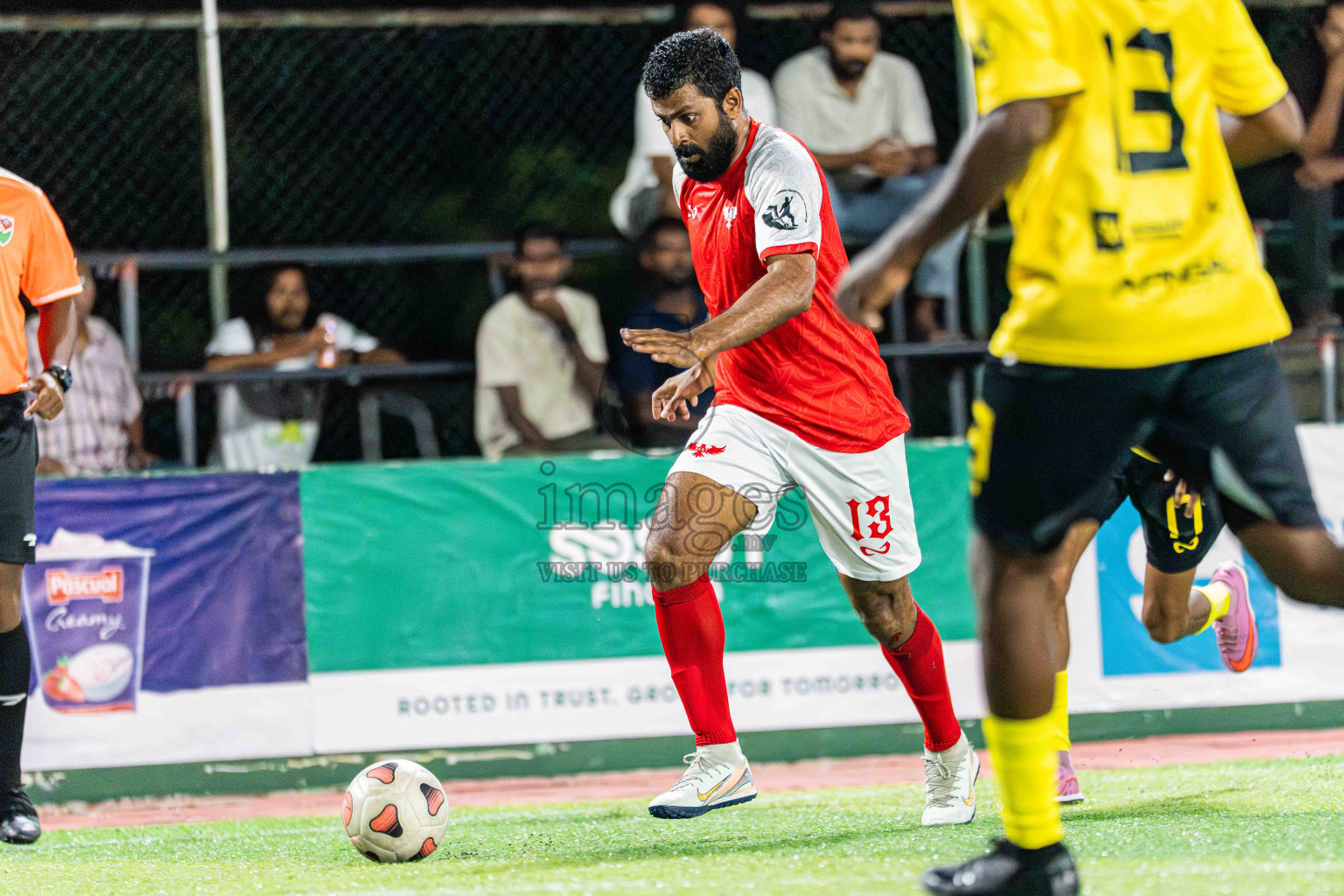 Kanmathi SC VS BEST in Day 4 - Fonadhoo Youth Futsal Challenge 2025 held in Fonadhoo Futsal Stadium, L. Fonadhoo, Maldives on Wednesday, 29th October 2025 Photos: Arif Rasheed / images.mv