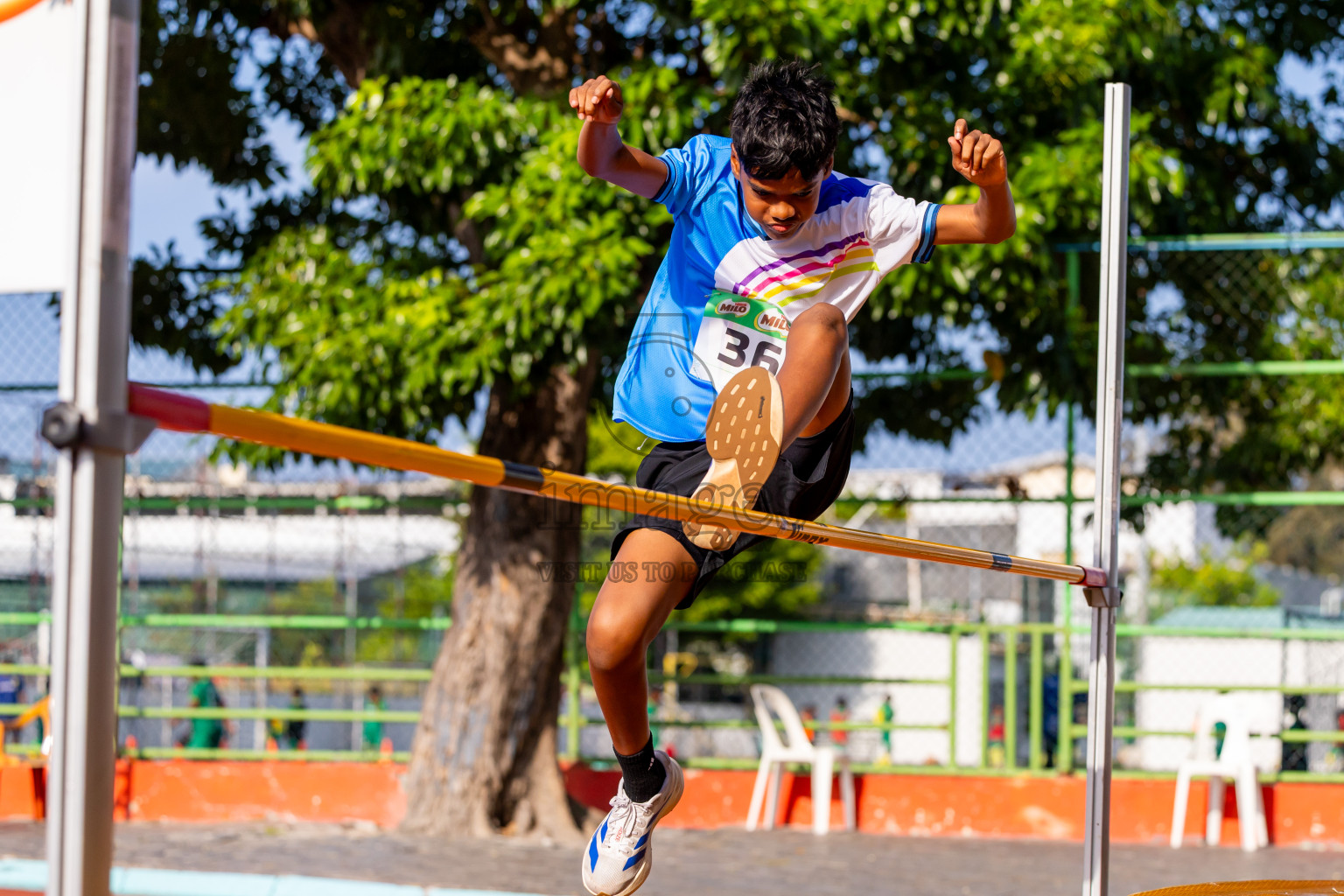 Day 3 of Inter-school Athletics Championship 2025 held in Ekuveni Synthetic Track, Male', Maldives on Wednesday, 08th October 2025. Photos by: Nausham Waheed / Images.mv
