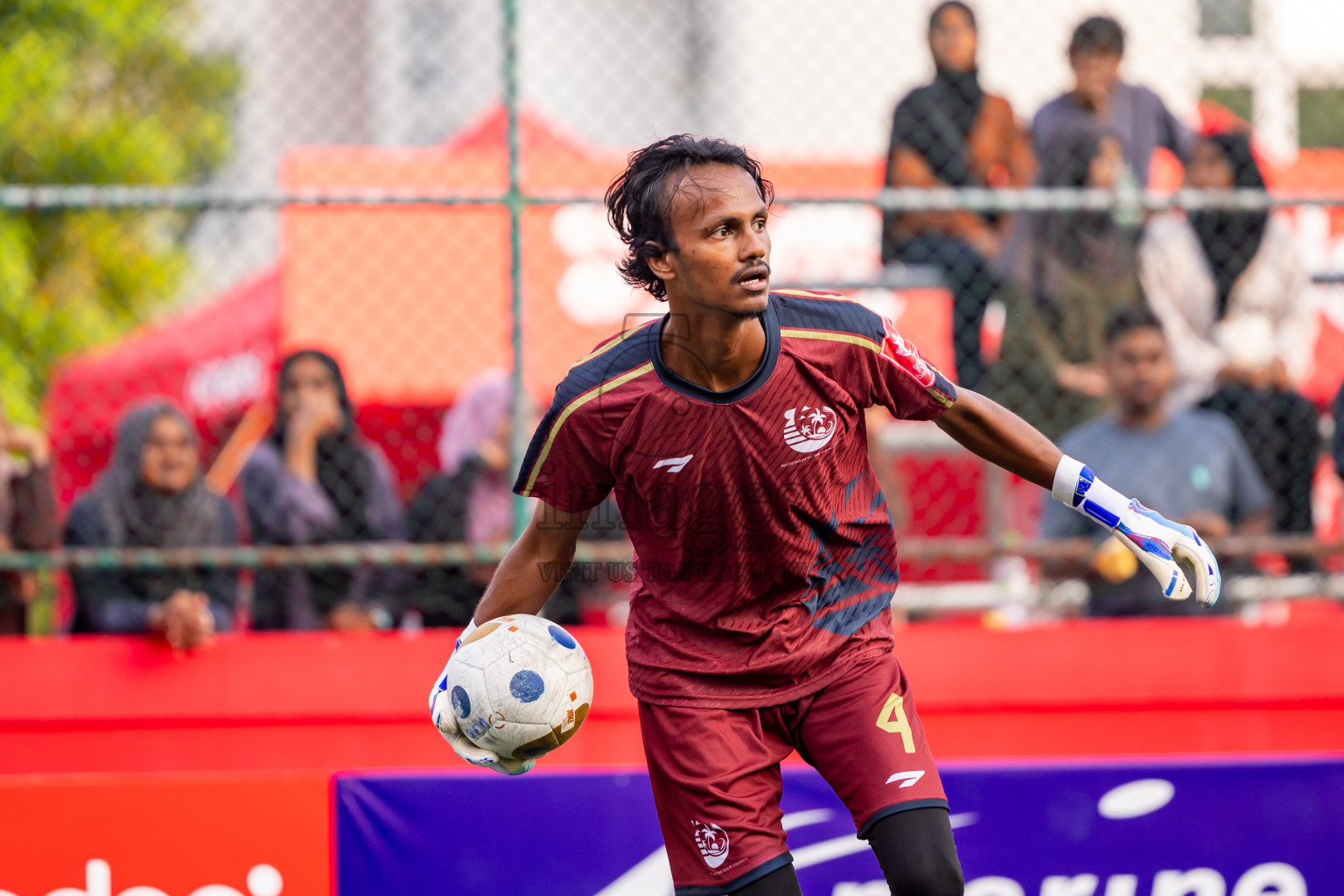 K Gulhi vs K Guraidhoo in Day 15 of Golden Futsal Challenge 2025 was held on Sunday, 19th January 2025, in Hulhumale', Maldives. Photos: Nausham Waheed / images.mv