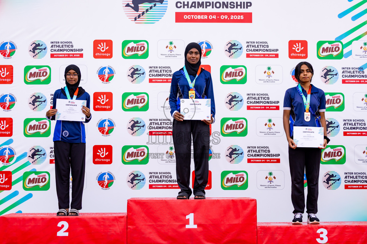 Day 4 of Inter-school Athletics Championship 2025 held in Ekuveni Synthetic Track, Male', Maldives on Thursday, 09th October 2025. Photos by: Nausham Waheed / Images.mv