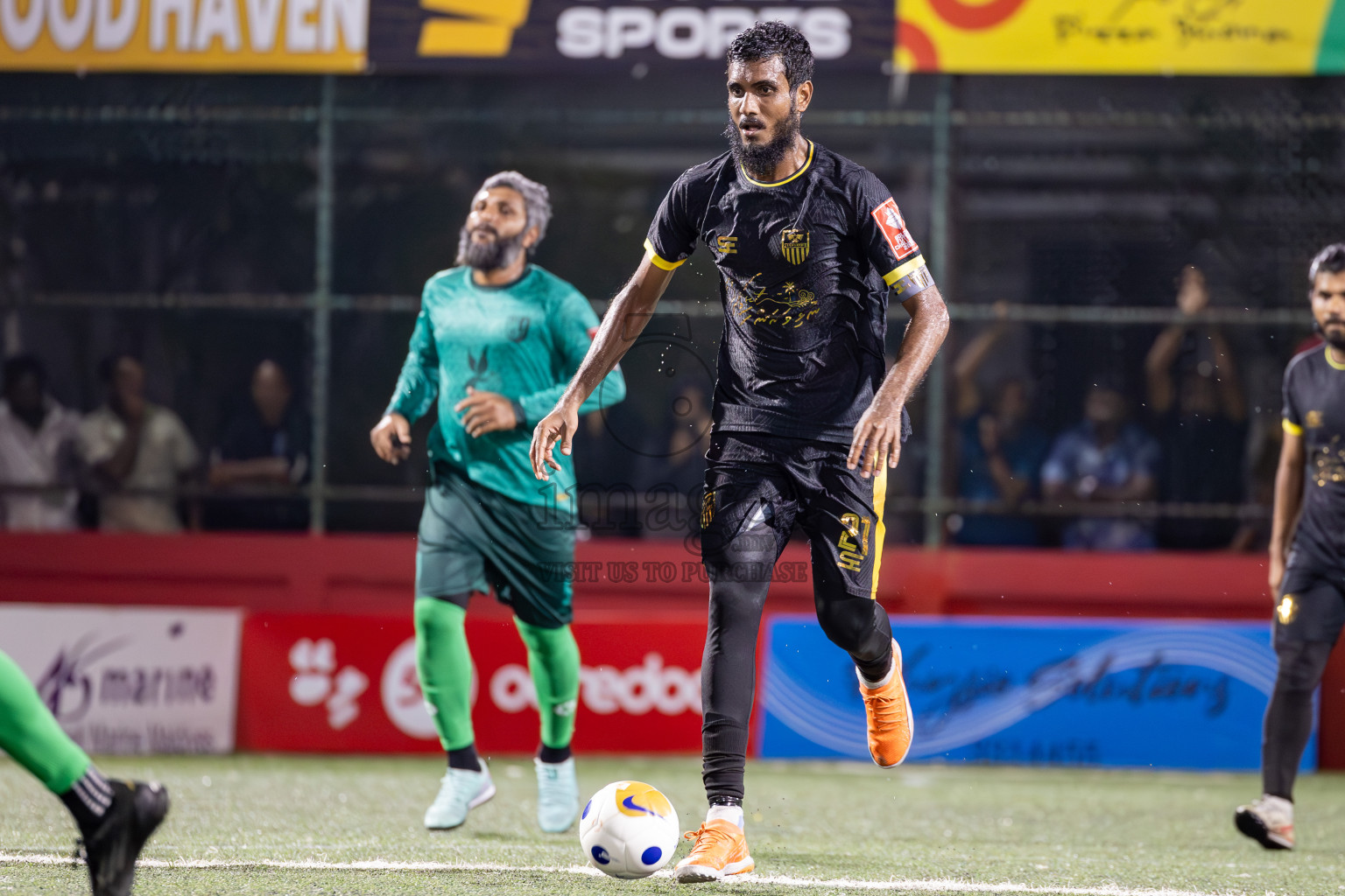 HDh Nolhivaranfaru vs HDh Hanimaadhoo in Day 9 of Golden Futsal Challenge 2025 was held on Monday, 13th January 2025, in Hulhumale', Maldives
Photos: Ismail Thoriq / images.mv