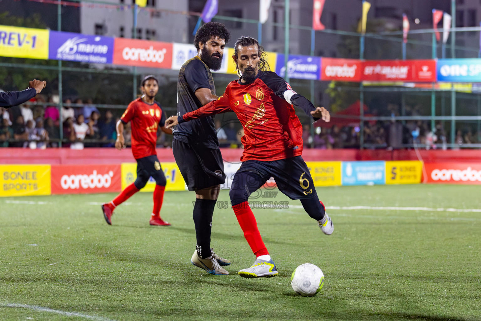 L. Gan VS Th. Omadhoo on Day 35 of Golden Futsal Challenge 2024 was held on Tuesday, 20th February 2024, in Hulhumale', Maldives 
Photos: Hassan Simah, / images.mv