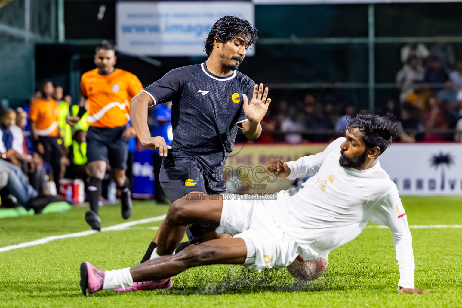 Arena vs Hawks in the Final of Milo Sector League 2025 was held in Rehendhi Futsal Ground, Hulhumale', Maldives on Tuesday, 18th November 2025. Photos: Nausham Waheed  / images.mv