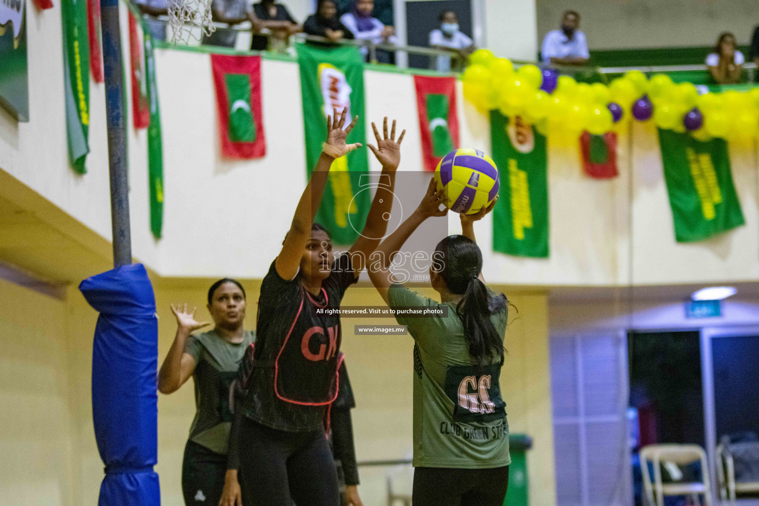 Kulhudhuffushi Youth & R.C vs Club Green Streets in the Finals of Milo National Netball Tournament 2021 (Women's) held on 5th December 2021 in Male', Maldives Photos: Ismail Thoriq / images.mv