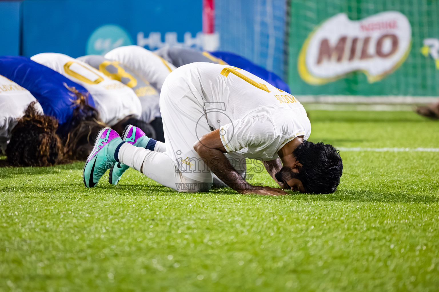 Arena vs Hawks in the Final of Milo Sector League 2025 was held in Rehendhi Futsal Ground, Hulhumale', Maldives on Tuesday, 18th November 2025. Photos: Nausham Waheed  / images.mv